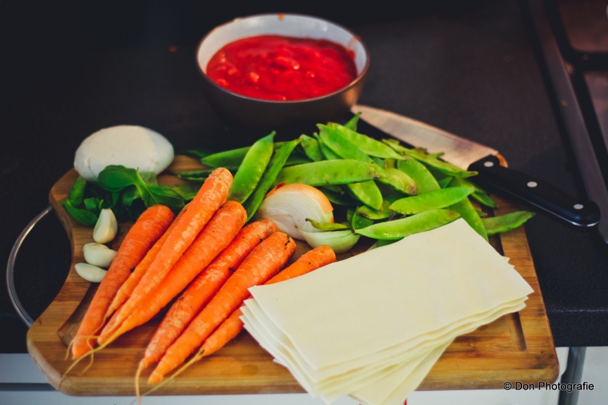 Vegetarische Karotten Lasagne Vorbereitung
